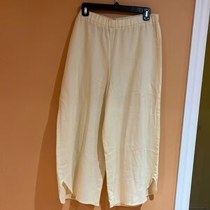 Ladies wide leg capris